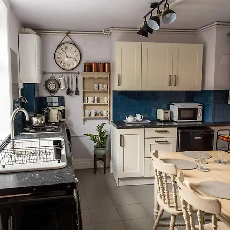 Spacious Charming Cottage Near Lake And Sea Hornsea Exterior photo